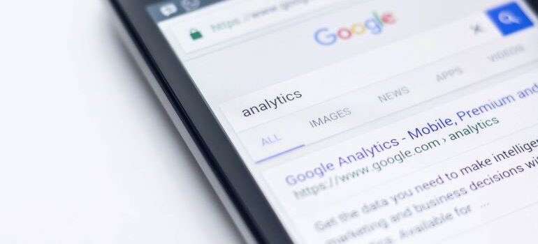 "Analytics" in Google search bar.