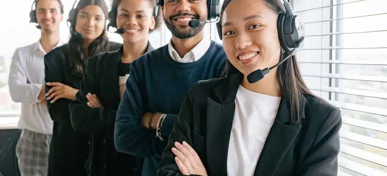 smiling customer service reps